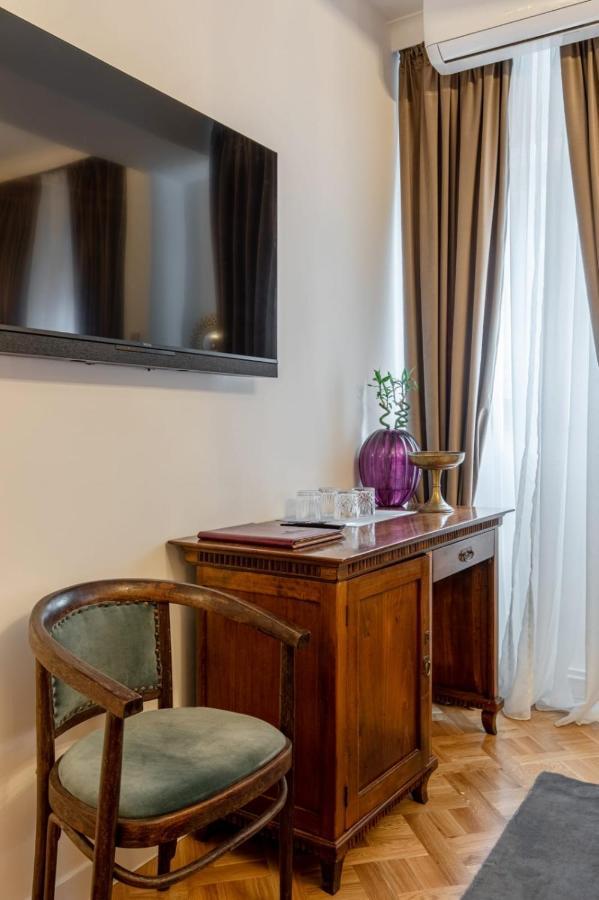 Hotel Clucerului Arc De Triomphe à Bucarest Extérieur photo
